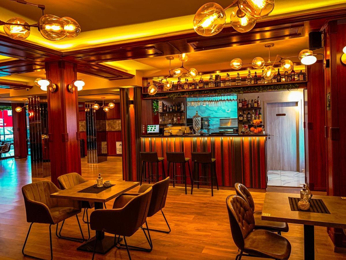 Hotel Driada Gjakova Buitenkant foto